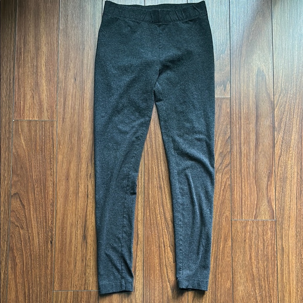 🩶🩶EUC LOFT Charcoal Gray Leggings Stretchy Minimalist Design🩶🩶